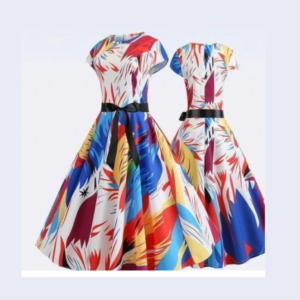 Ladies Vintage Pretty Gown